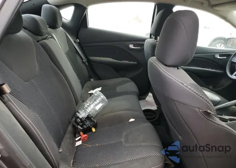 2015 Dodge Dart Sxt z USA, uszkodzony, nr VIN 1C3CDFBB6FD407393